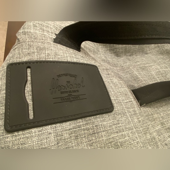 Hershel Supply Company - Outfitter Luggage 50L - Raven X - Picture 8 of 9